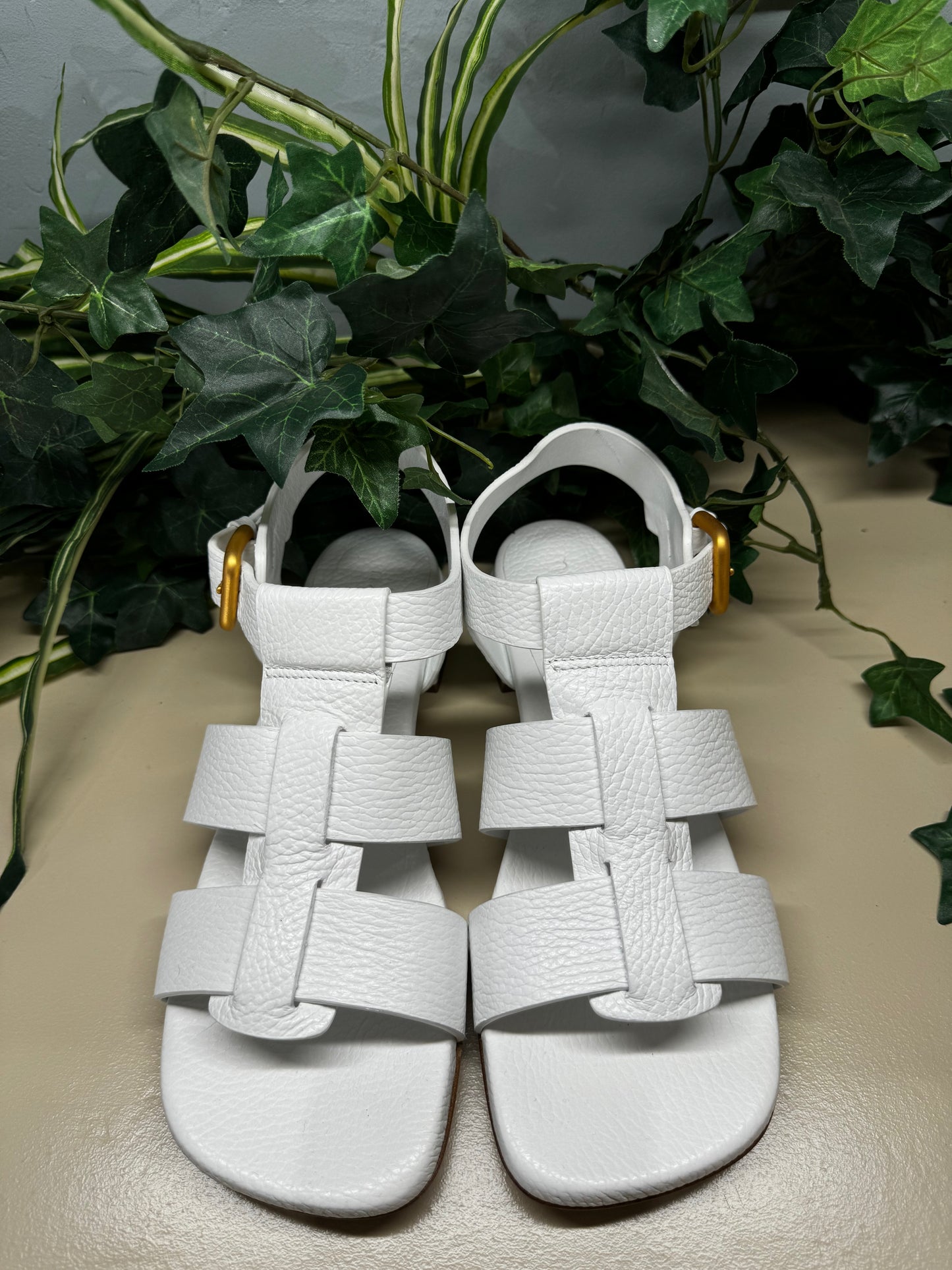 Sandales